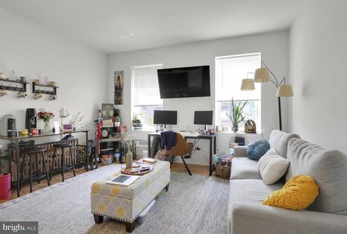 apt-7-2137 Spruce St, PHILADELPHIA, PA, 19103-3842 | Card Image