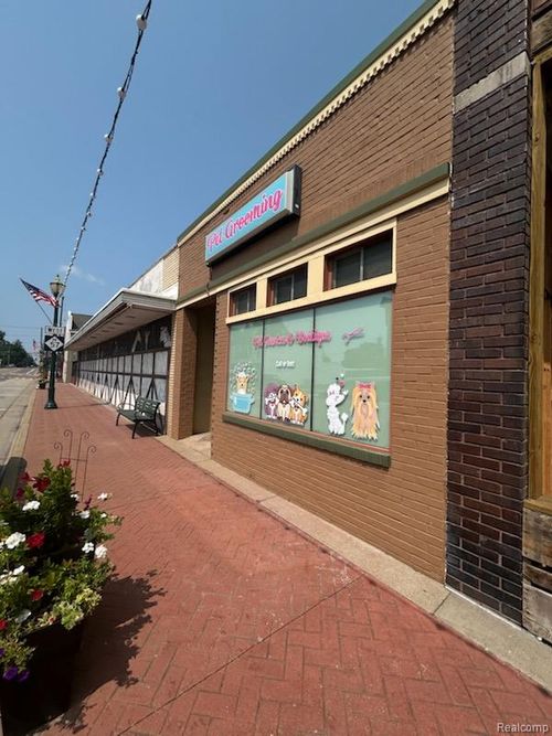 108 W State St, Montrose, MI, 48457-7716 | Card Image