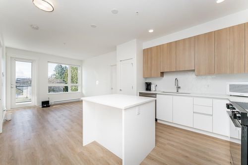 305-11907 223 St, Maple Ridge, BC, V2X4P9 | Card Image