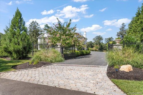 5 Gerry Ln, Lloyd Harbor, NY, 11743-9751 | Card Image
