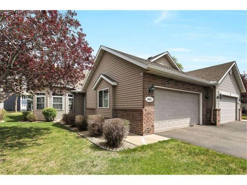 2421 Stearns Way, Saint Cloud, MN, 56303-1322 | Card Image