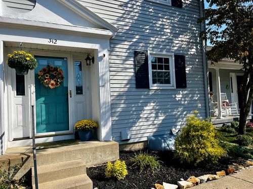 312 Constitution Dr, Chillicothe, OH, 45601-2122 | Card Image