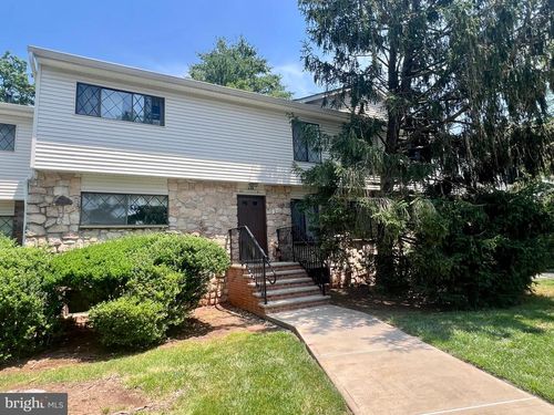 899 Merritt Dr, Hillsborough, NJ, 08844-5306 | Card Image