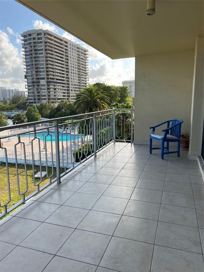 4D - 11111 Biscayne Blvd, Condo with 2 bedrooms, 2 bathrooms and null parking in Miami FL | Image 25