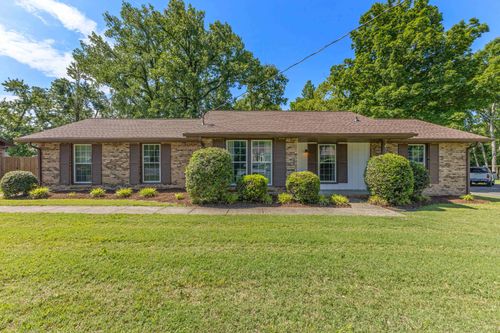 233 Iris Dr, Hendersonville, TN, 37075 | Card Image