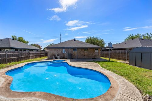 6314 Brookbriar Ct, Arlington, TX, 76018-3033 | Card Image