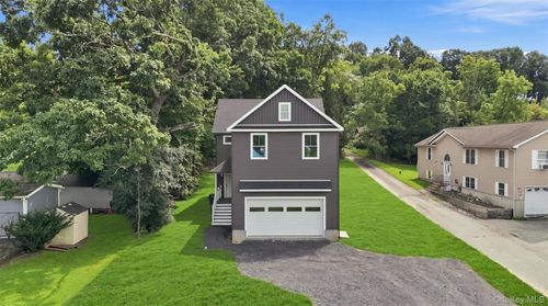 429 County Route 56, New Hampton, NY, 10958-3956 | Card Image