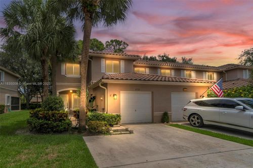 4723 Pinemore Ln, Lake Worth, FL, 33463-6992 | Card Image