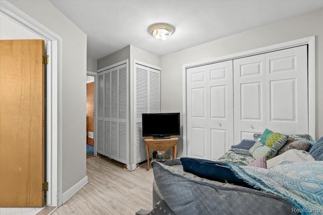 45520 Deshon St, House other with 3 bedrooms, 2 bathrooms and null parking in Utica MI | Image 14