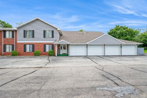 apt-140-815 Edward Ct Se, Cedar Rapids, IA, 52403-4573 | Card Image