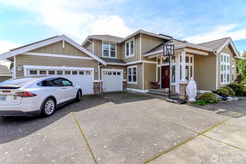 11826 78th Ave Nw, Tulalip, WA, 98271-9376 | Card Image