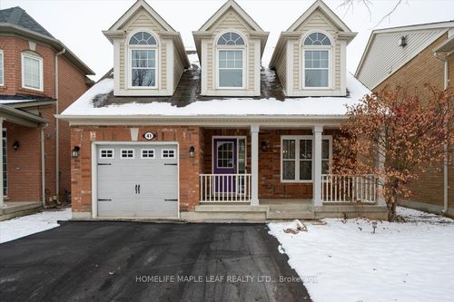 41 Ross Patrick Cres, Newmarket, ON, L3X3G9 | Card Image