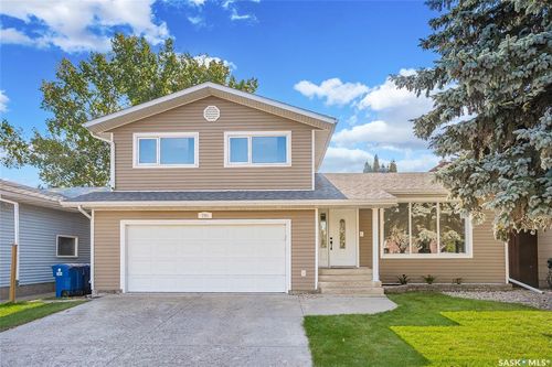 791 Lenore Dr, Saskatoon, SK, S7K5G9 | Card Image