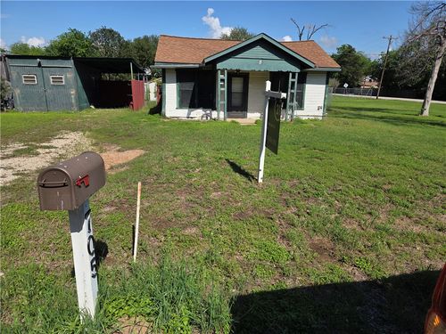 705 Mesquite St, Bryan, TX, 77803-5064 | Card Image