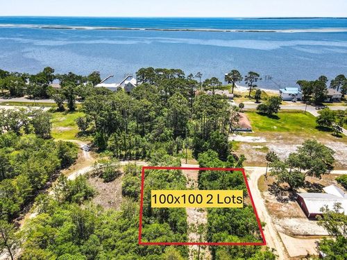 119 Iowa St, Carrabelle, FL, 32322-2110 | Card Image