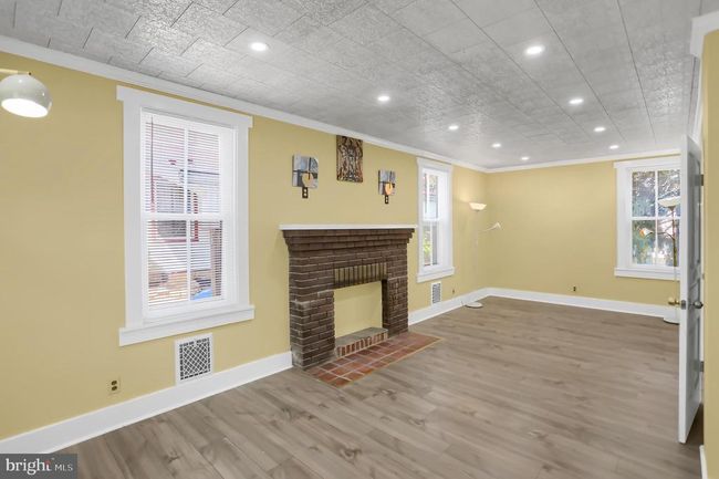 511 E Main St, House other with 5 bedrooms, 2 bathrooms and null parking in MIDDLEBURG PA | Image 22