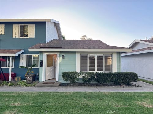 19860 Claremont Ln, Huntington Beach, CA, 92646-4223 | Card Image