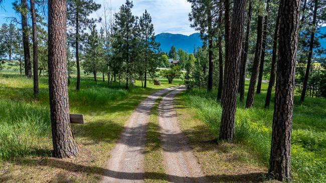 100 Riverside Rd, House other with 4 bedrooms, 3 bathrooms and null parking in Kalispell MT | Image 49