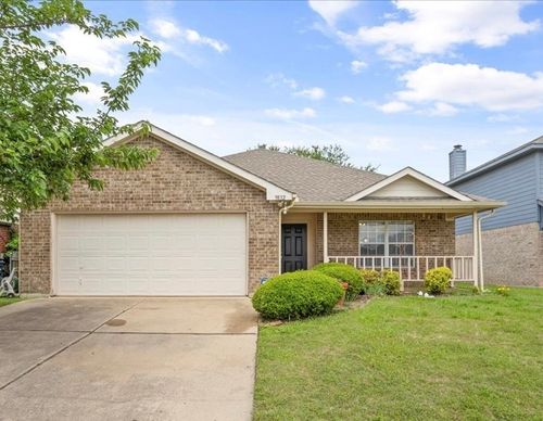 9832 Parkmere Dr, Fort Worth, TX, 76108-3838 | Card Image