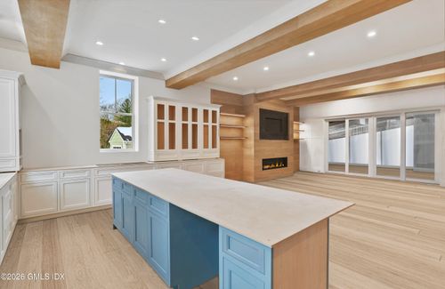 112 Sheephill Rd, Riverside, CT, 06878-1120 | Card Image