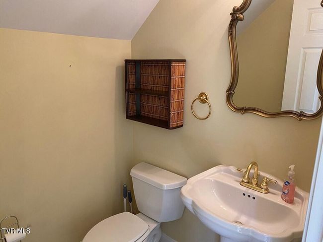 Half bath | Image 4