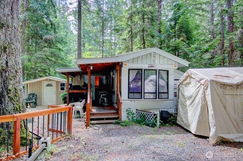 164 Chanterelle Dr, Deming, WA, 98244 | Card Image