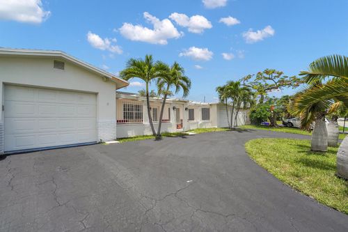 555 Nw 50th Place, Boca Raton, FL, 33431 | Card Image
