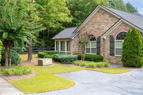 5208 Stone Village Cir Nw, Kennesaw, GA, 30152-7766 | Card Image