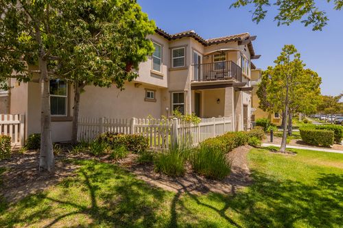735 Garonne St, Oxnard, CA, 93036-5346 | Card Image