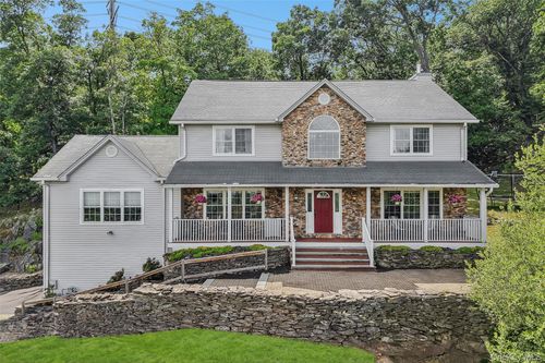 29 Dunderberg Road, Stony Point, NY, 10986 | Card Image