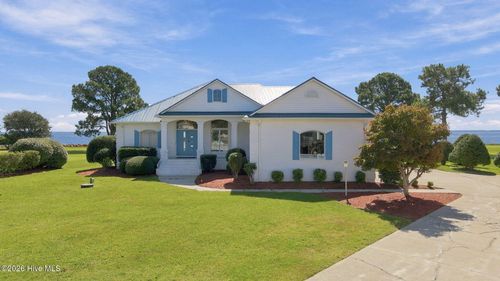 6022 Dolphin Rd, Oriental, NC, 28571-9679 | Card Image