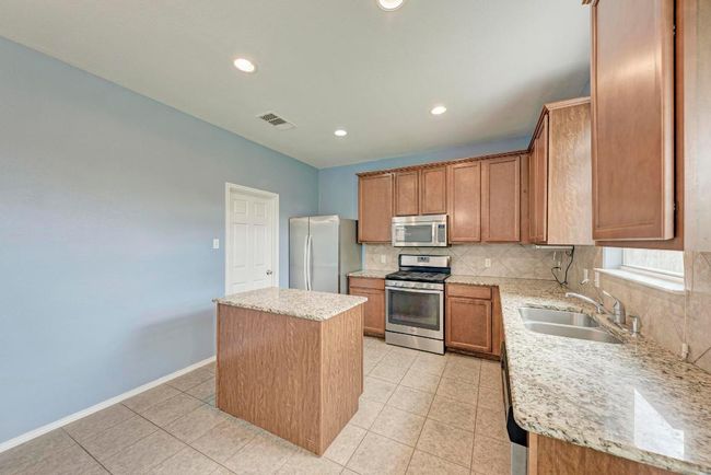 20224 Stanley Robin Ln, House other with 3 bedrooms, 3 bathrooms and 4 parking in Pflugerville TX | Image 15