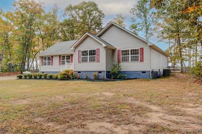 472 Shannon Glen Drive, House other with 3 bedrooms, 2 bathrooms and null parking in Louisa VA | Image 1