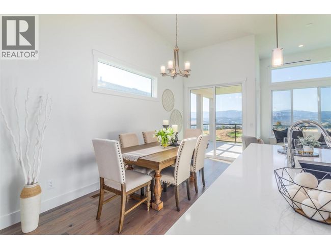 1436 Tower Ranch Dr, House other with 2 bedrooms, 3 bathrooms and 4 parking in Kelowna BC | Image 7