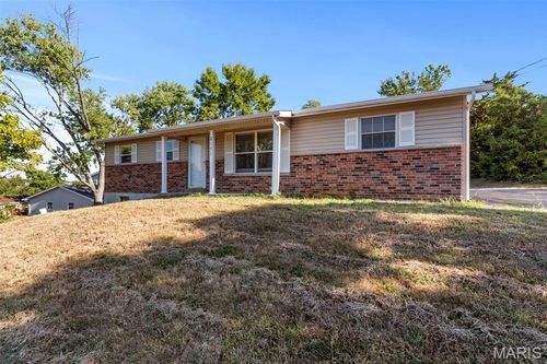 2171 Richardson Rd, Arnold, MO, 63010-6206 | Card Image