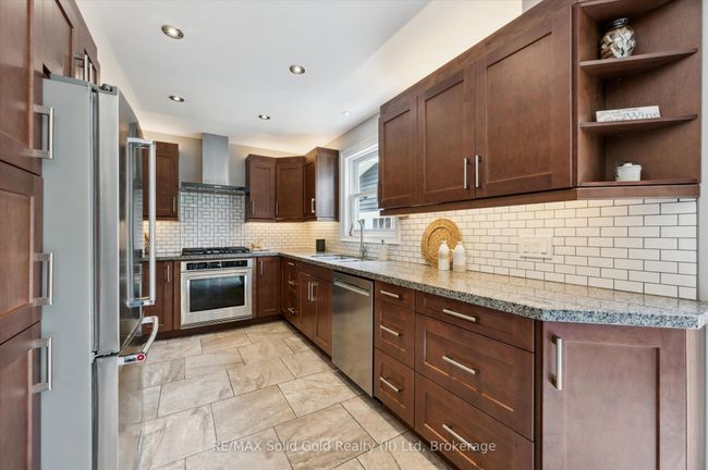 125 Macgregor Cres, House other with 3 bedrooms, 2 bathrooms and 5 parking in Waterloo ON | Image 10