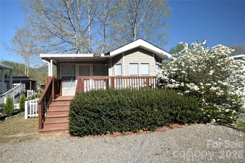 124 Pike Pt, Waynesville, NC, 28785-9111 | Card Image