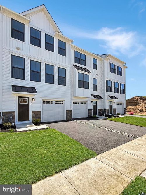 21 Domenica Dr, MOORESTOWN, NJ, 08057 | Card Image