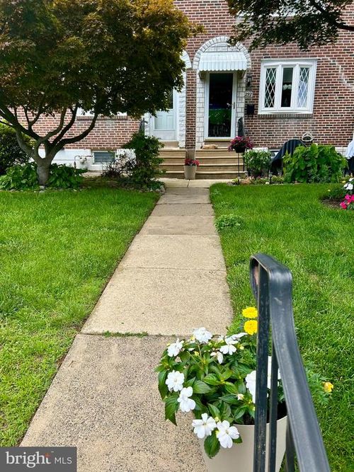 290 Gramercy Dr, CLIFTON HEIGHTS, PA, 19018-1107 | Card Image