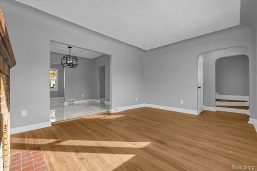 15776 Mclain Ave, Allen Park, MI, 48101-2026 | Card Image