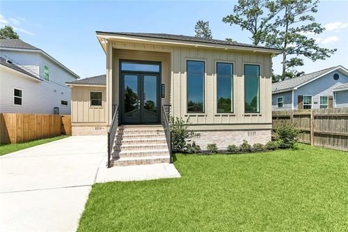 2335 Orleans St, Mandeville, LA, 70448-3633 | Card Image