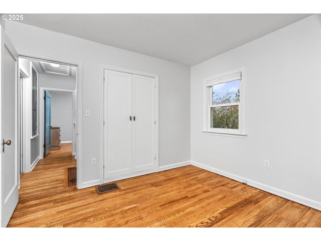 Bedroom-Main | Image 11
