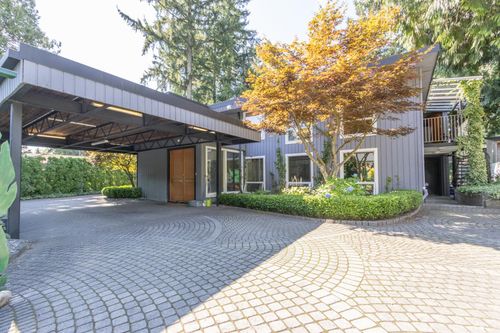suite-2673 Woodbine Drive, North Vancouver, BC, V7R2R7 | Card Image