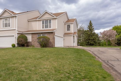 15570 Finch Ave, Apple Valley, MN, 55124-5823 | Card Image