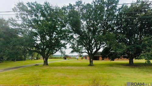 206 Ideal St, Belle Rose, LA, 70341-5640 | Card Image