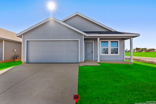 101 Ellendale Pl, Fredericksburg, TX, 78624-2680 | Card Image