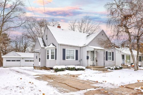 735 Malzahn St, Saginaw, MI, 48602-2936 | Card Image