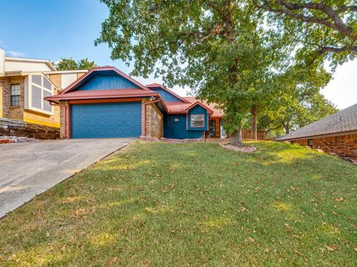 6406 Woods Edge Dr, Arlington, TX, 76016-5148 | Card Image