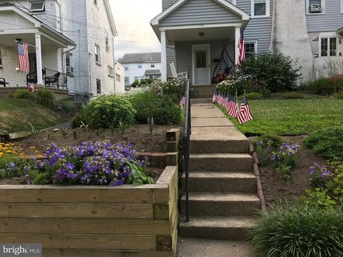 152 Woodbine Rd, HAVERTOWN, PA, 19083-3525 | Card Image