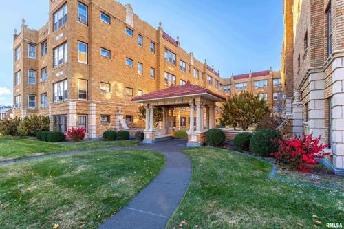 apt-10-1628 18th Ave, Rock Island, IL, 61201-4376 | Card Image